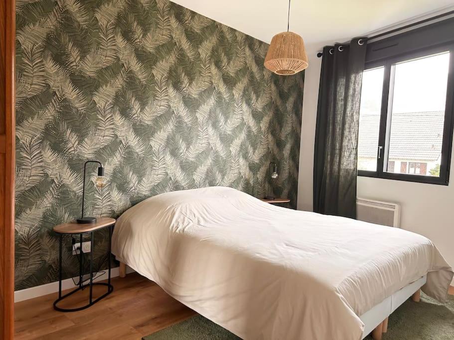 Home 724 Saint-Leger-du-Bourg-Denis Eksteriør bilde