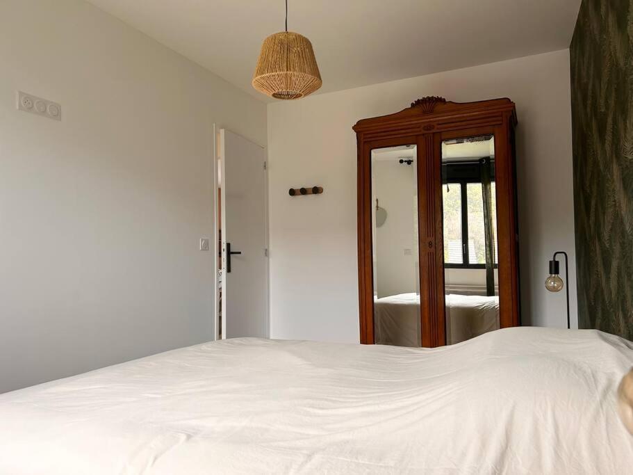 Home 724 Saint-Leger-du-Bourg-Denis Eksteriør bilde